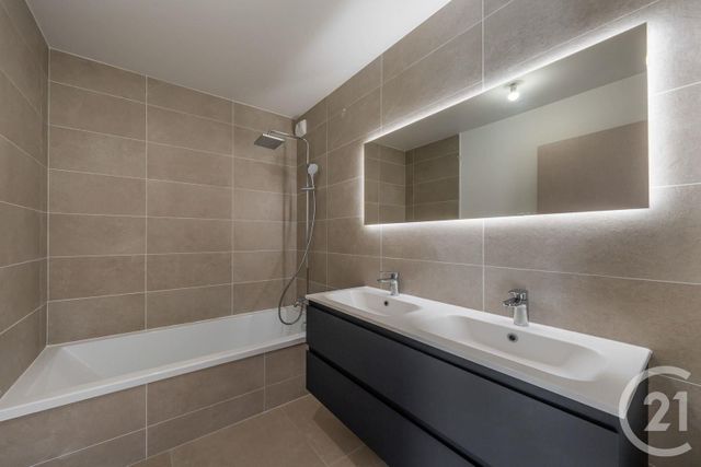 Appartement T4 &agrave; vendre - 4 pi&egrave;ces - 114,21 m2 - Annecy Le Vieux - 74 - RHONE-ALPES