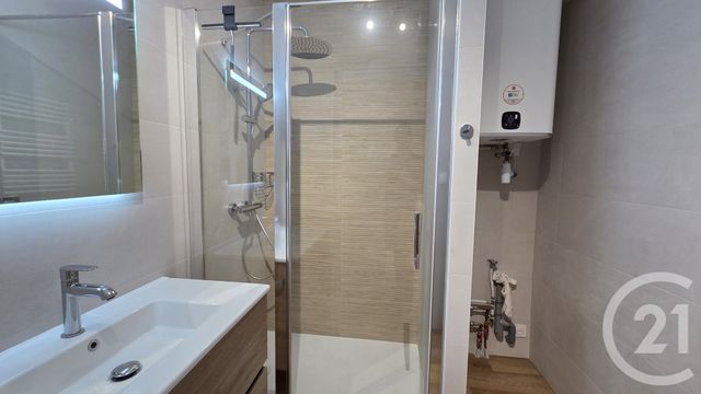 Appartement F3 &agrave; louer - 3 pi&egrave;ces - 80 m2 - Annecy - 74 - RHONE-ALPES