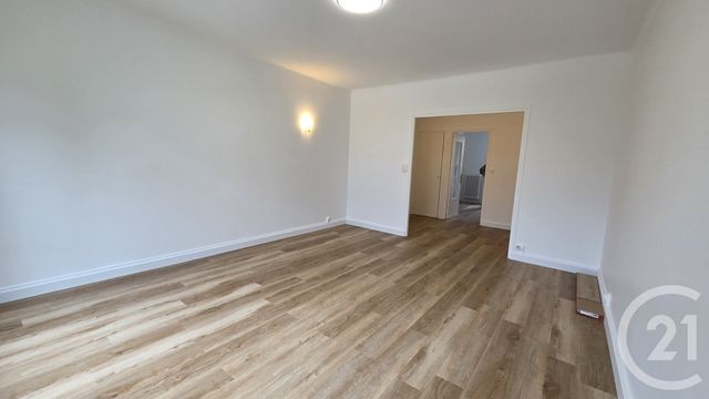 Appartement F3 &agrave; louer - 3 pi&egrave;ces - 80 m2 - Annecy - 74 - RHONE-ALPES