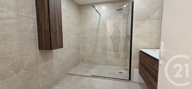 Appartement T4 &agrave; louer - 4 pi&egrave;ces - 86,36 m2 - Annecy - 74 - RHONE-ALPES