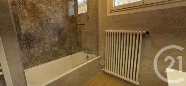 Appartement F4 &agrave; louer - 4 pi&egrave;ces - 86 m2 - Thones - 74 - RHONE-ALPES