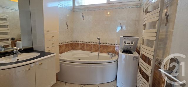 Appartement T4 &agrave; louer - 4 pi&egrave;ces - 79,38 m2 - Annecy Le Vieux - 74 - RHONE-ALPES