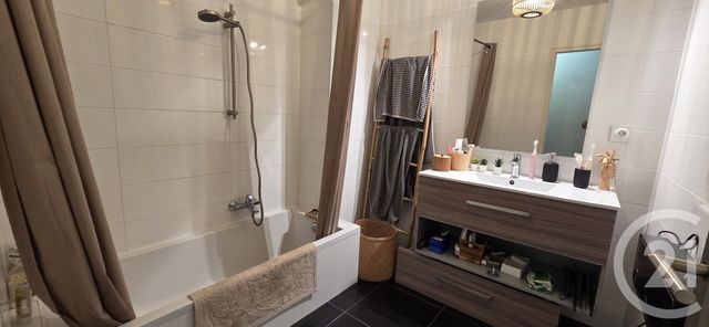 Appartement &agrave; louer - 2 pi&egrave;ces - 63,46 m2 - Annecy Le Vieux - 74 - RHONE-ALPES