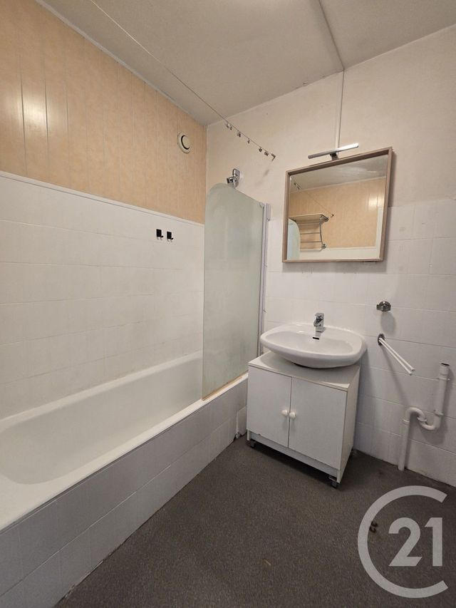 Appartement F2 &agrave; louer - 2 pi&egrave;ces - 55,39 m2 - Rumilly - 74 - RHONE-ALPES