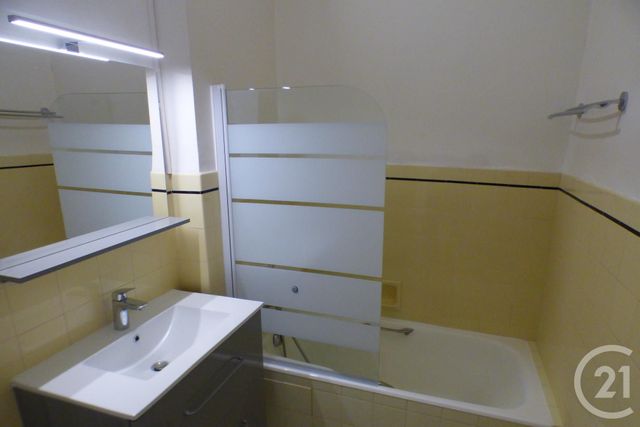 Appartement T3 &agrave; louer - 3 pi&egrave;ces - 72,05 m2 - Annecy - 74 - RHONE-ALPES