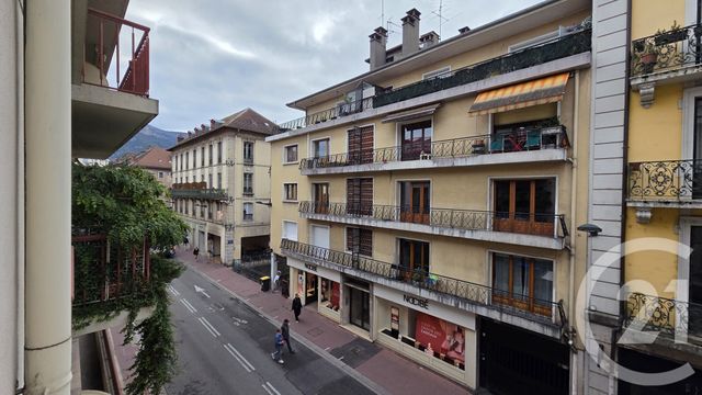 Appartement T3 &agrave; louer - 3 pi&egrave;ces - 62,17 m2 - Annecy - 74 - RHONE-ALPES