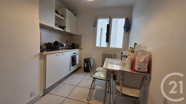 Appartement T3 &agrave; louer - 3 pi&egrave;ces - 62,17 m2 - Annecy - 74 - RHONE-ALPES