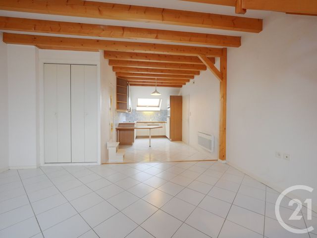 Appartement F1bis &agrave; louer - 2 pi&egrave;ces - 41,90 m2 - Poisy - 74 - RHONE-ALPES